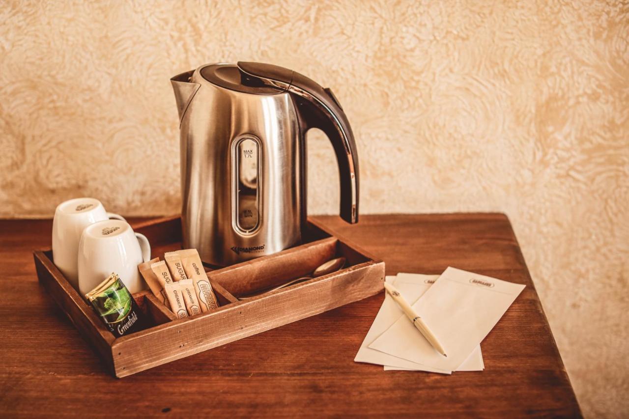 Caucasus Hotel Kasagh Eksteriør bilde A kettle in a hotel room