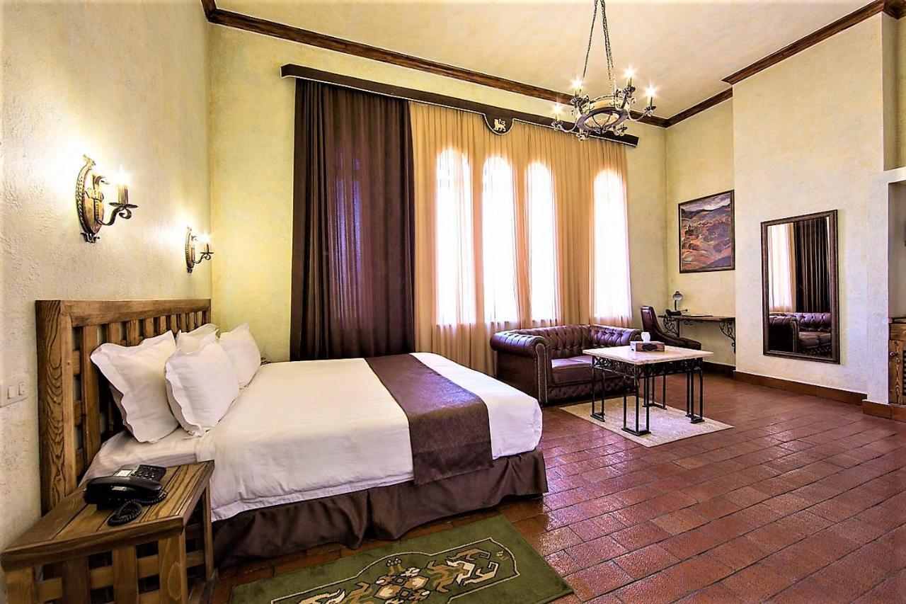 Caucasus Hotel Kasagh Eksteriør bilde Deluxe Room