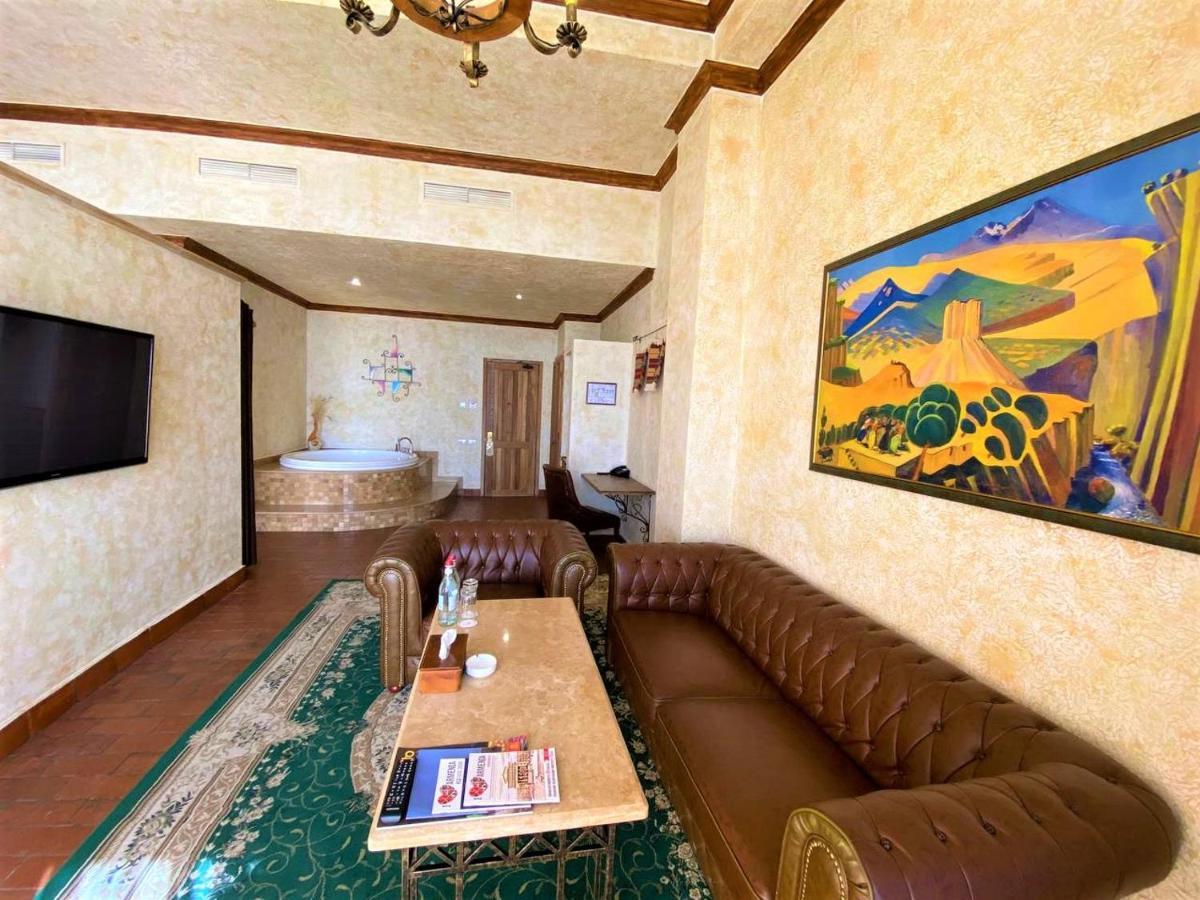 Caucasus Hotel Kasagh Eksteriør bilde