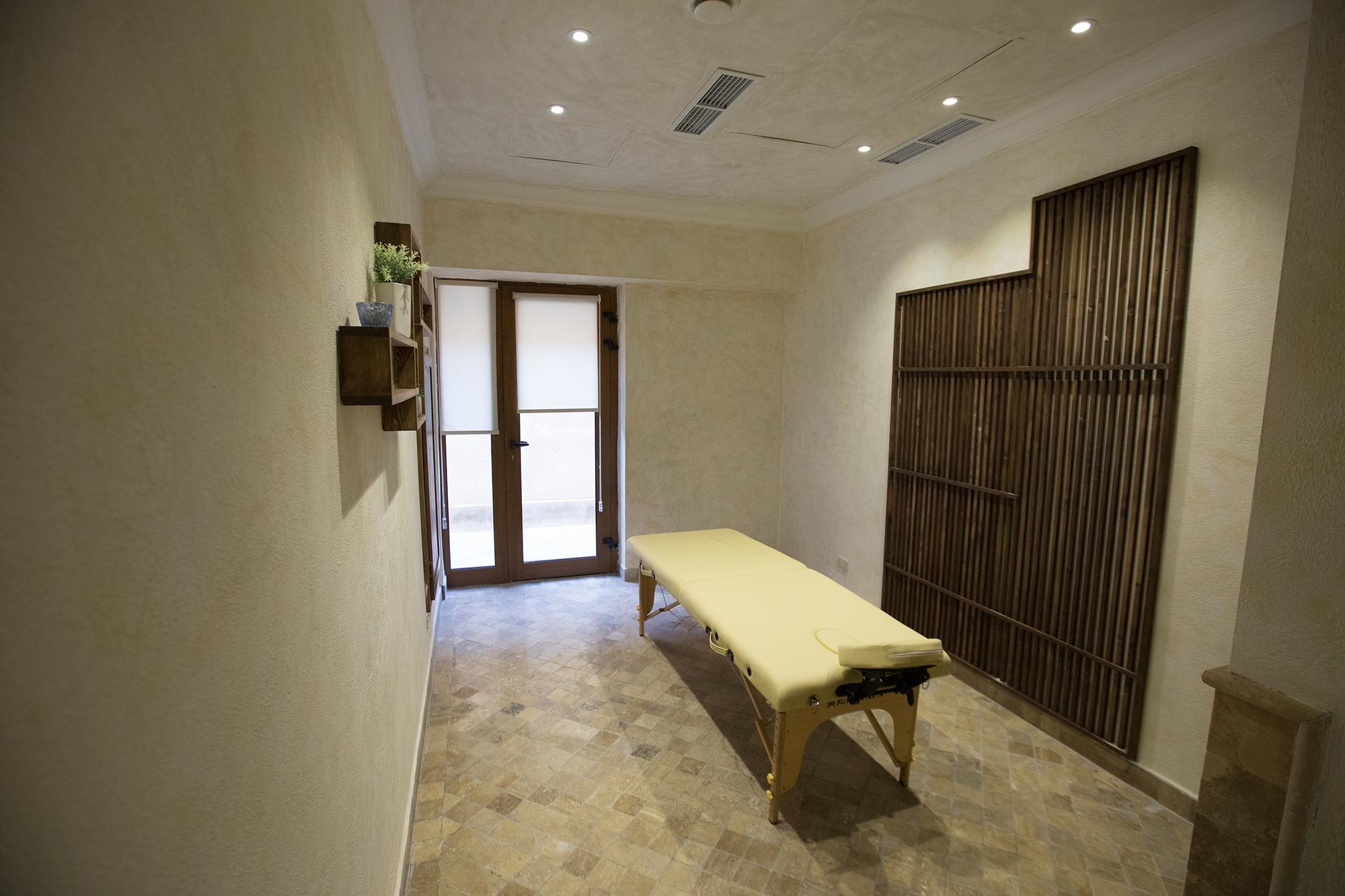 Caucasus Hotel Kasagh Eksteriør bilde A treatment room at a spa