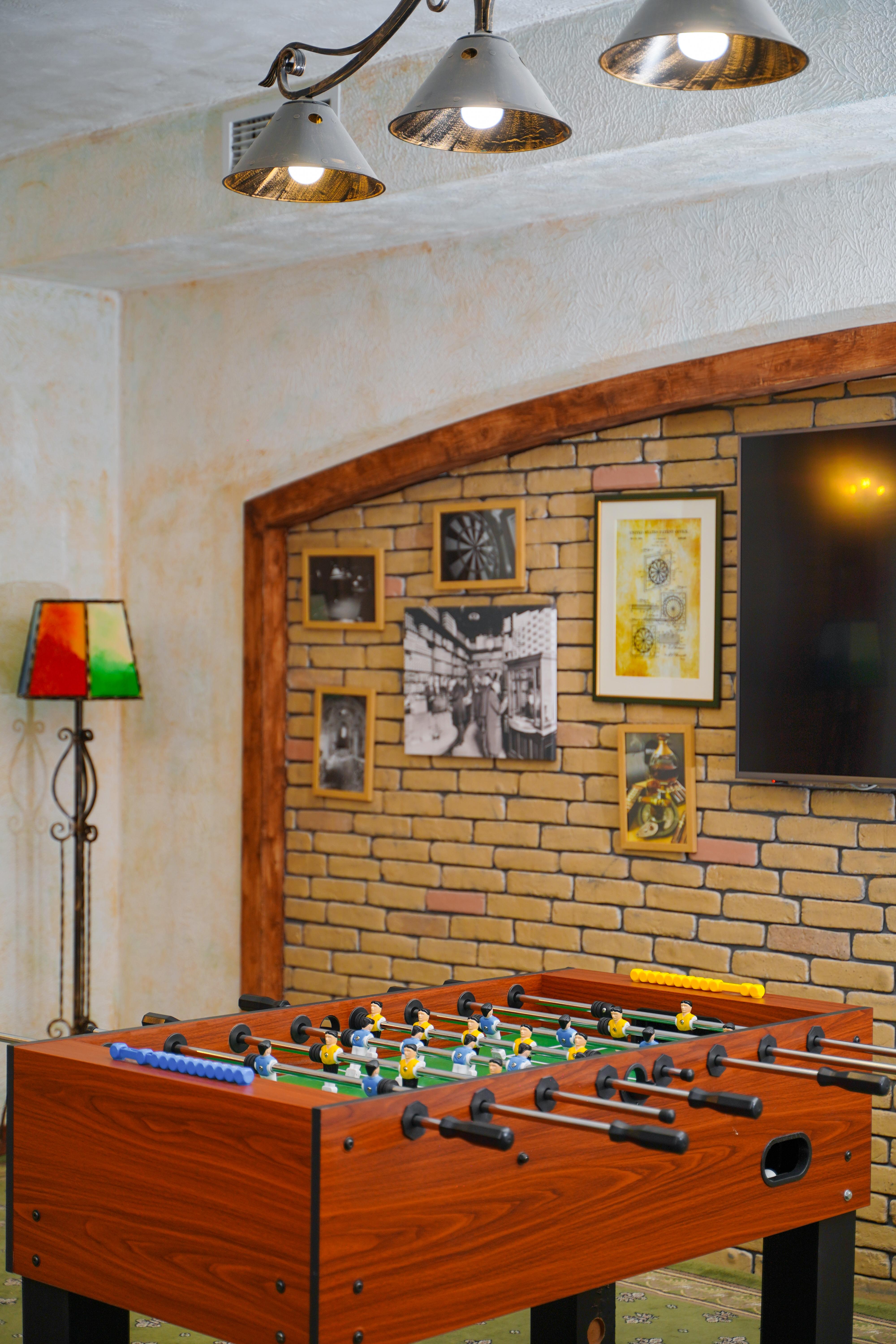 Caucasus Hotel Kasagh Eksteriør bilde A brick wall in a home
